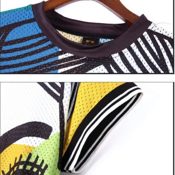 COPY - Women’s Graphic Shirt dress! New!! - Picture 2 of 2